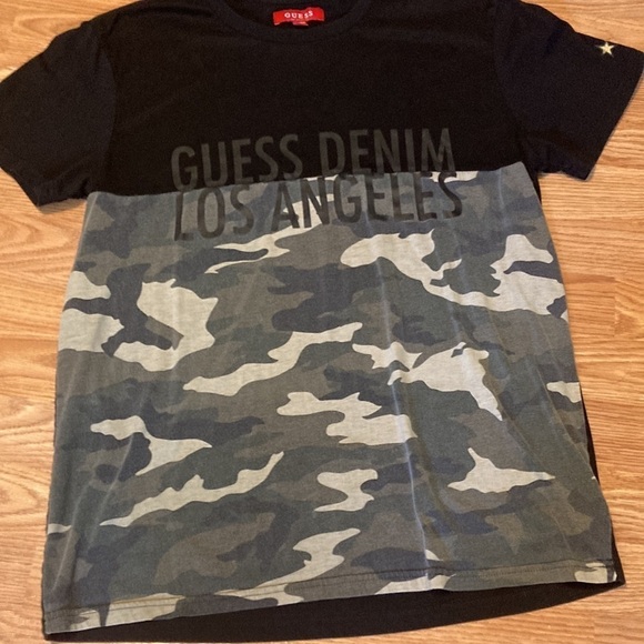 Guess shirt - Picture 2 of 6